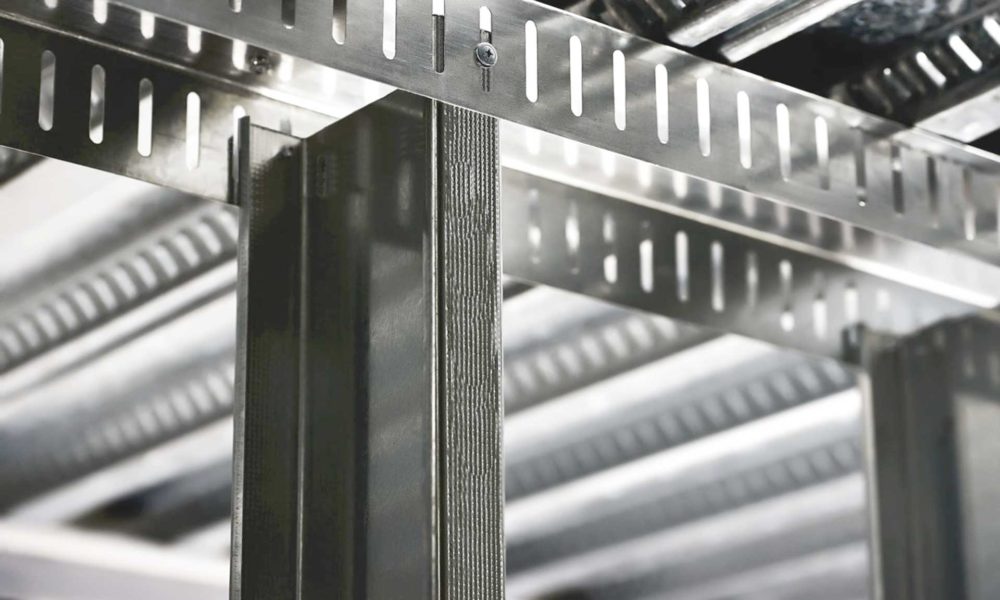 Slotted-Track-1000x600 Slotted-Track-1000x600